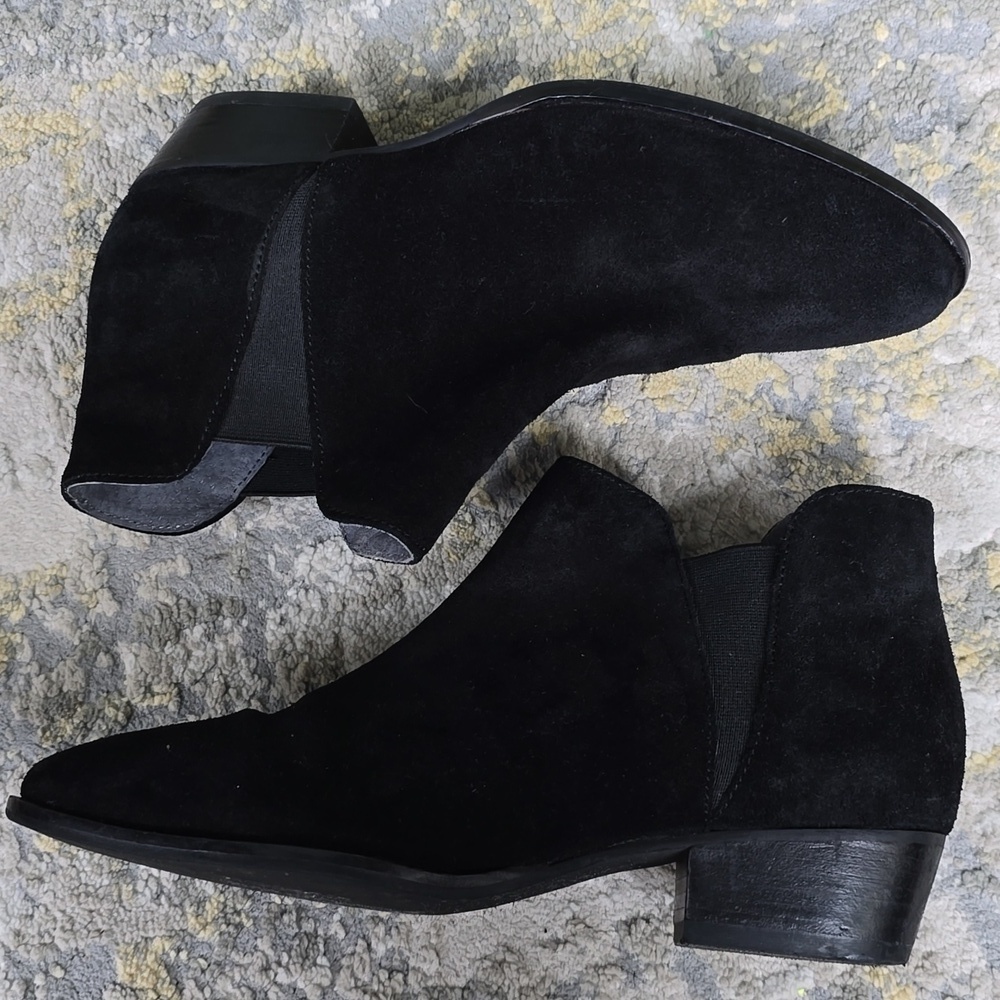 Seychelles Elegant Black Suede Ankle Boots - Picture 8 of 15